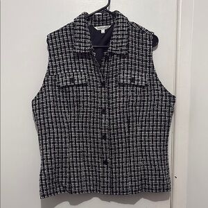 Travel Smith Black and White Tweed Sleeveless Vest